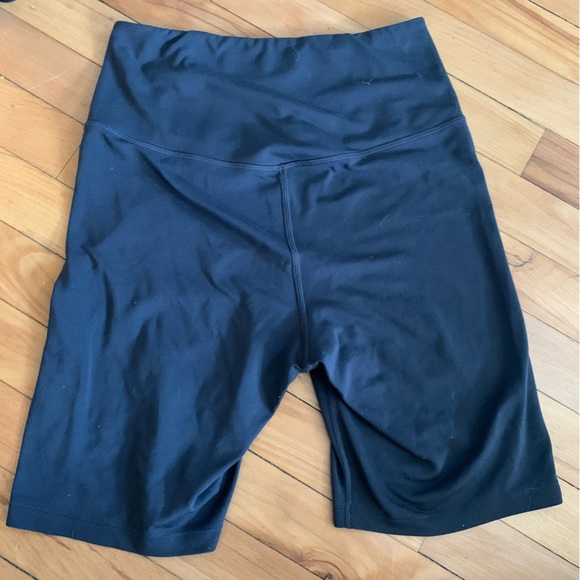 Gray Girlfriend Collective Biker Shorts - Picture 2 of 3
